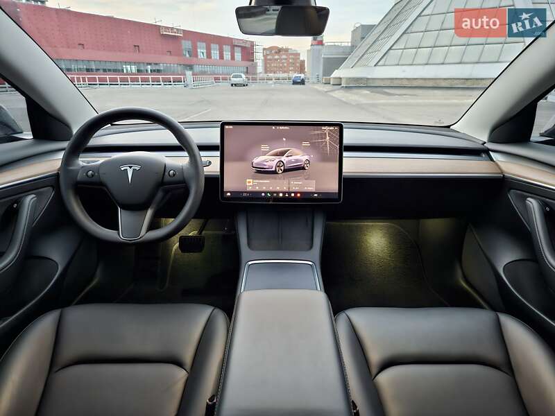 Седан Tesla Model 3 2022 в Дніпрі