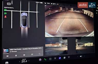 Седан Tesla Model 3 2022 в 