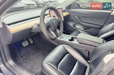 Седан Tesla Model 3 2019 в 
