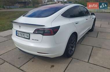 Седан Tesla Model 3 2018 в 