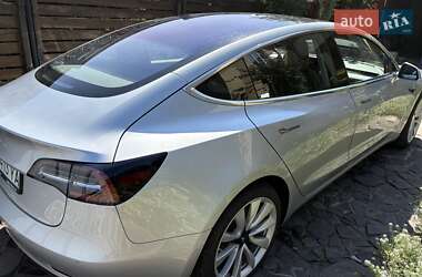 Седан Tesla Model 3 2018 в 