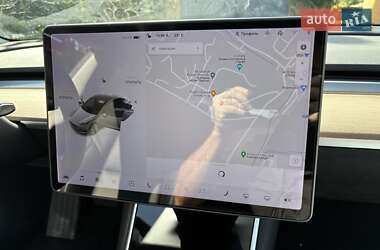 Седан Tesla Model 3 2018 в 