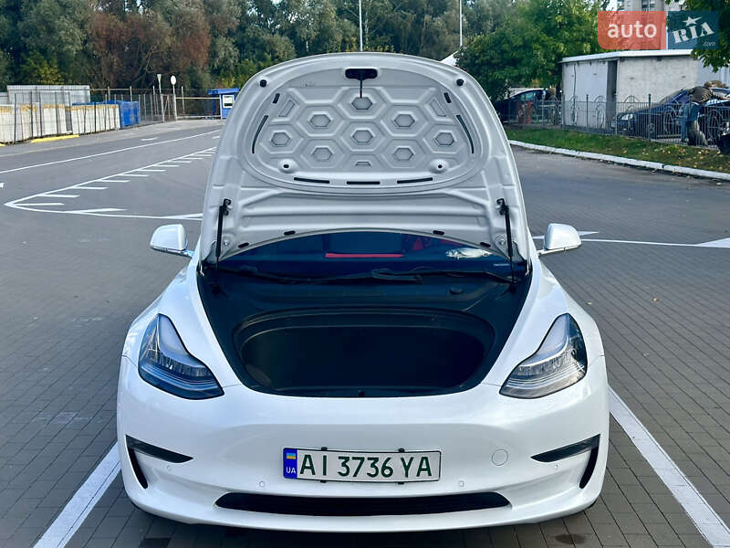 Tesla Model 3 2019 Tesla Model 3 2019