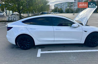 Седан Tesla Model 3 2019 в Сумах