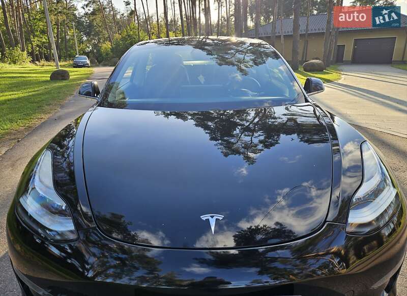 Седан Tesla Model 3 2019 в Житомире