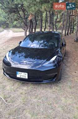 Седан Tesla Model 3 2023 в Запорожье
