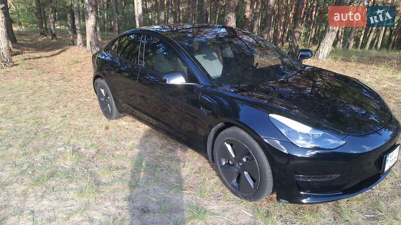 Седан Tesla Model 3 2023 в Запоріжжі
