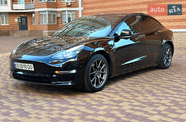 TESLA MODEL 3 2020