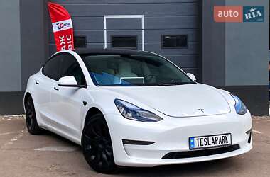 Седан Tesla Model 3 2019 в Києві