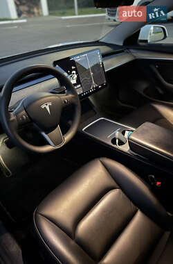 Седан Tesla Model 3 2021 в 