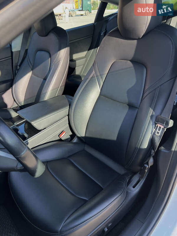 Седан Tesla Model 3 2019 в Луцке фото 8 Седан Tesla Model 3 2019 в Луцке