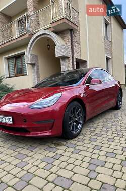 Седан Tesla Model 3 2018 в 
