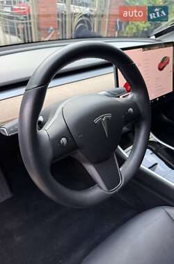 Седан Tesla Model 3 2018 в 