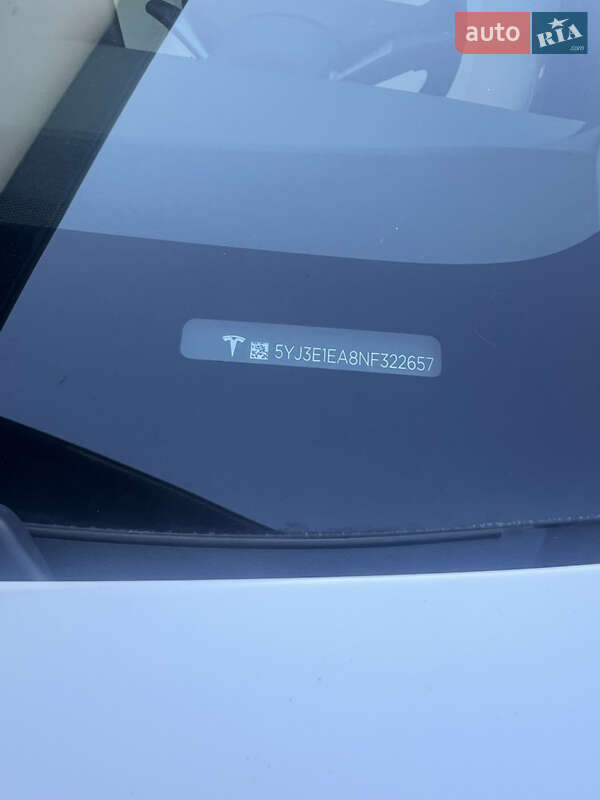 Седан Tesla Model 3 2022 в Львові