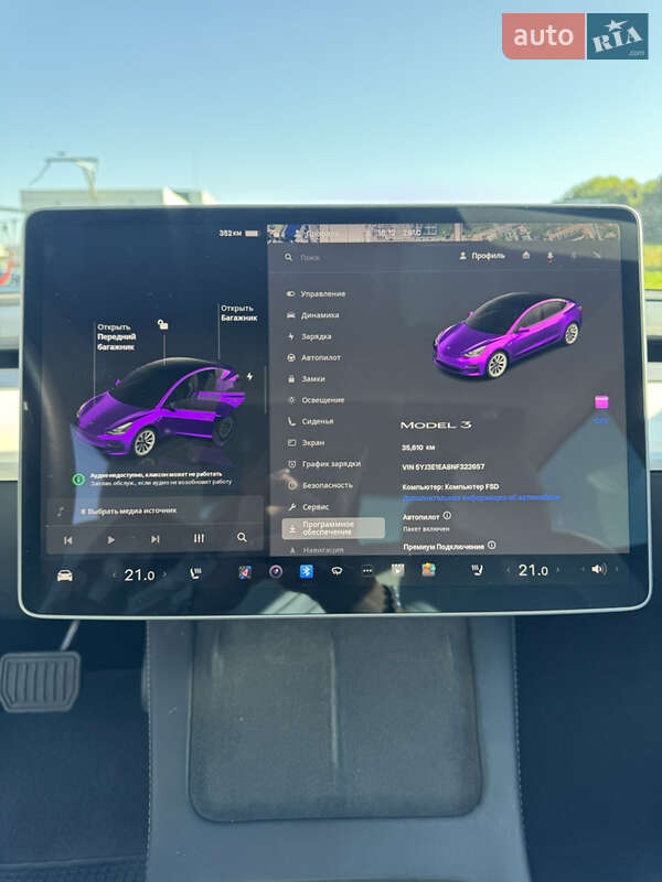 Седан Tesla Model 3 2022 в Львові