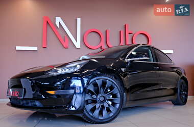 Седан Tesla Model 3 2019 в 