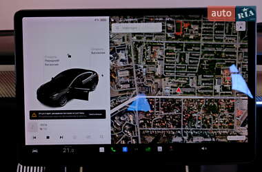 Седан Tesla Model 3 2019 в 