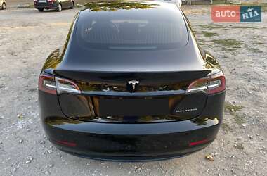 Седан Tesla Model 3 2018 в 