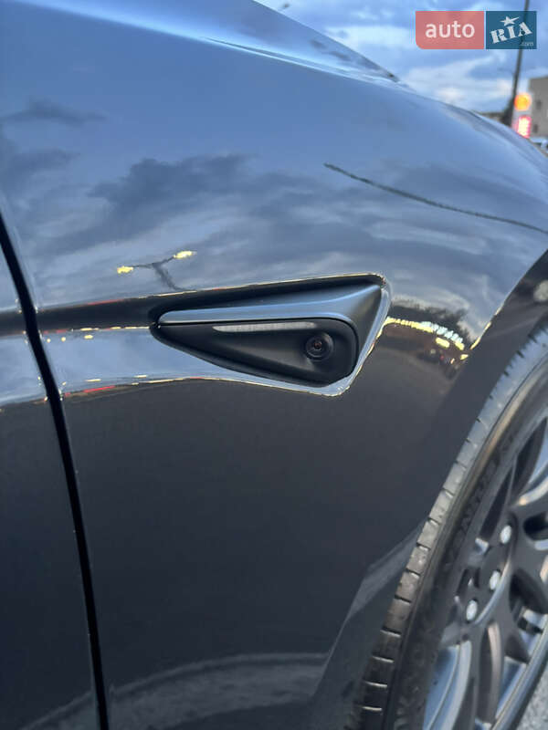 Седан Tesla Model 3 2024 в Харкові