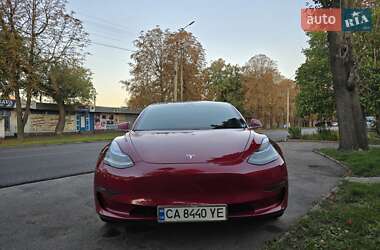 Седан Tesla Model 3 2018 в Черкассах