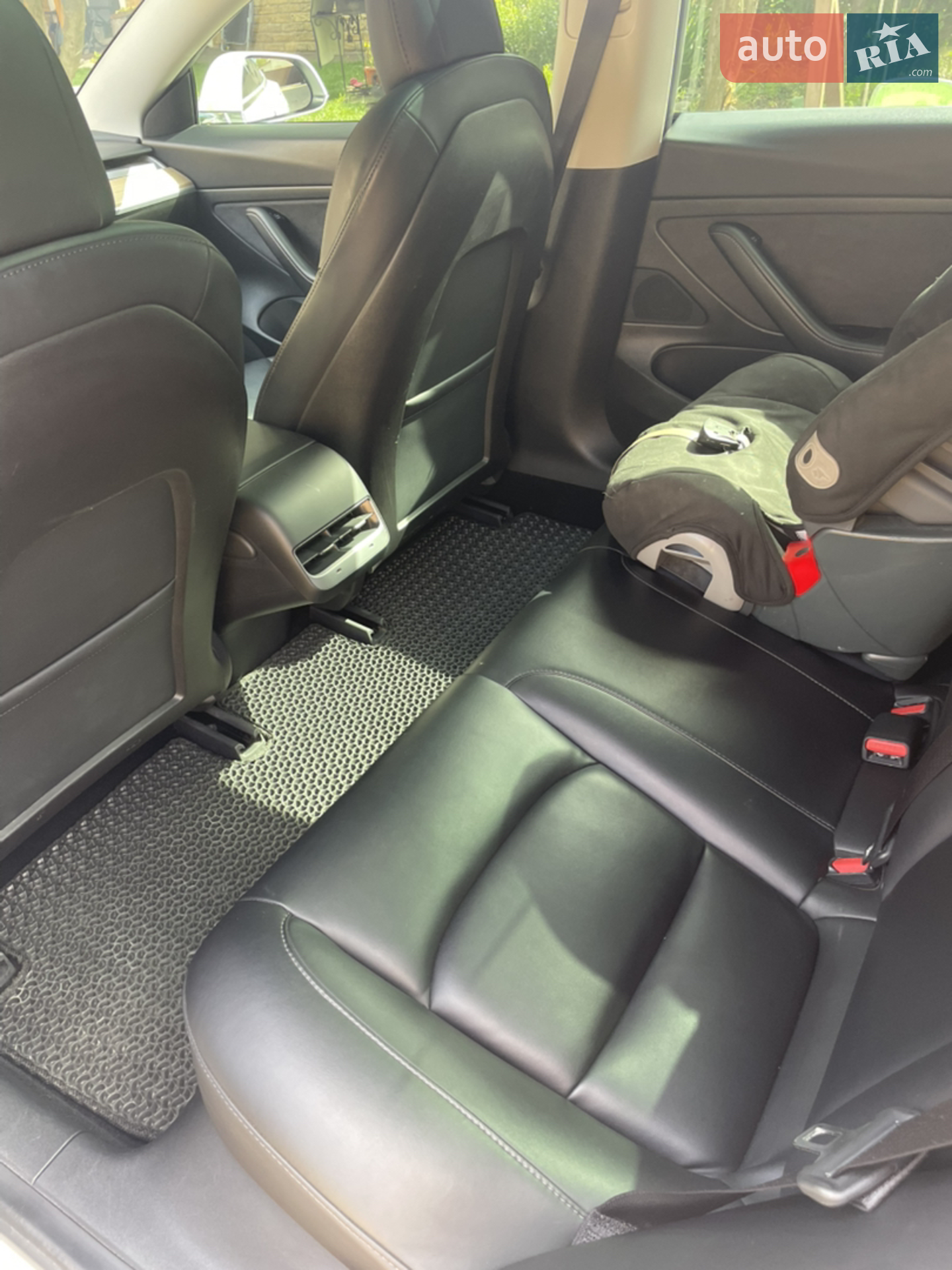 2020 Tesla Model 3 - мініатюра 10