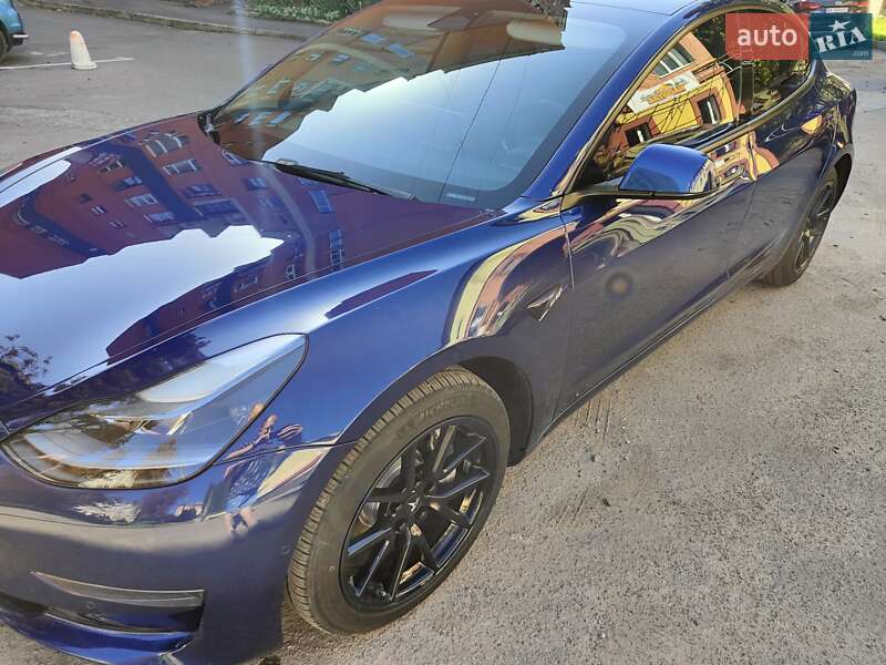 Седан Tesla Model 3 2022 в Ровно фото 23 Седан Tesla Model 3 2022 в Ровно
