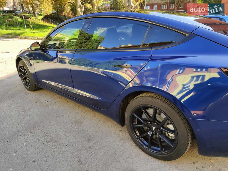 Седан Tesla Model 3 2022 в Ровно фото 24 Седан Tesla Model 3 2022 в Ровно