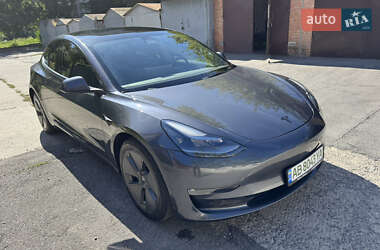 Седан Tesla Model 3 2023 в Виннице