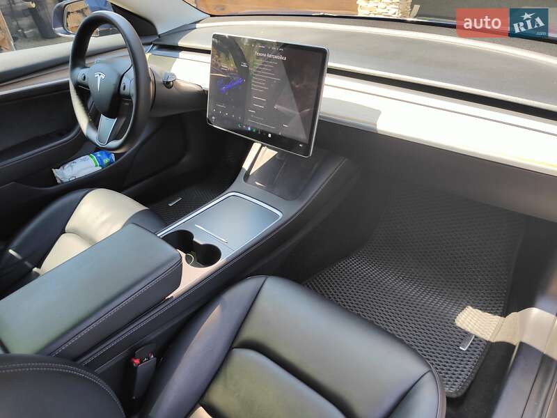 Седан Tesla Model 3 2022 в Ровно фото 45 Седан Tesla Model 3 2022 в Ровно