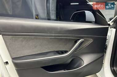 Седан Tesla Model 3 2019 в 