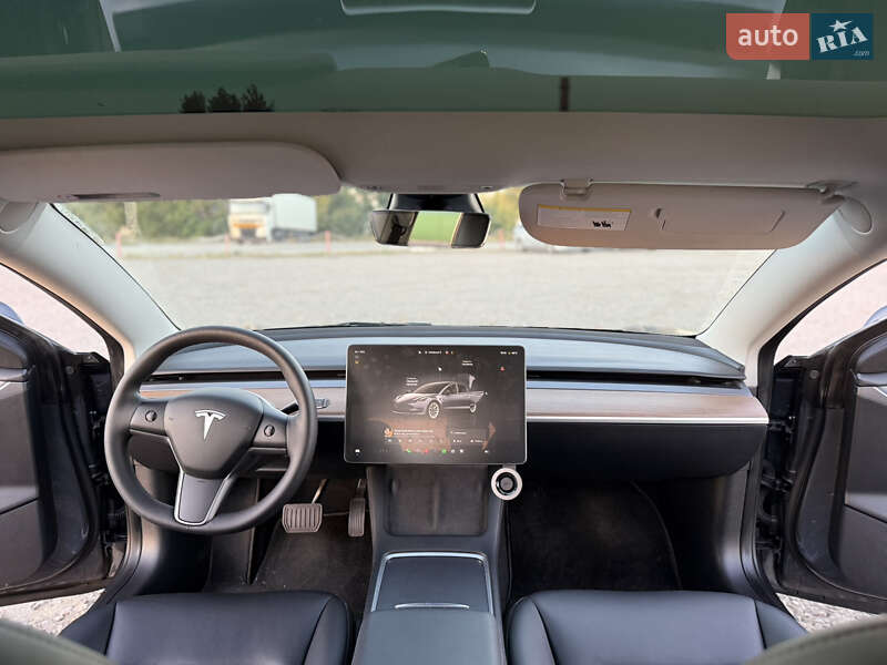 Седан Tesla Model 3 2022 в Дніпрі