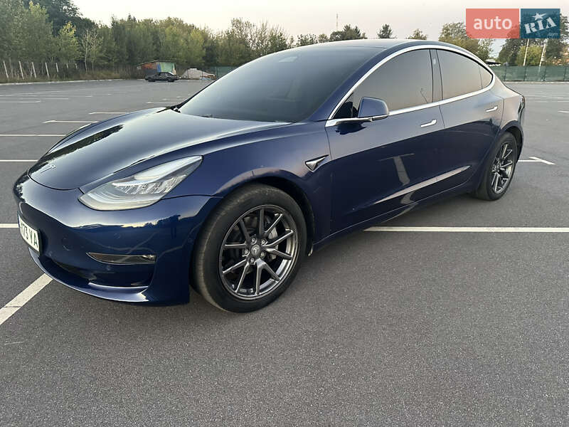 Седан Tesla Model 3 2018 в Виннице фото 18 Седан Tesla Model 3 2018 в Виннице