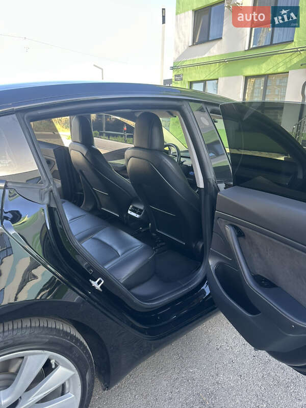 Седан Tesla Model 3 2018 в Рівному фото 16 Седан Tesla Model 3 2018 в Рівному