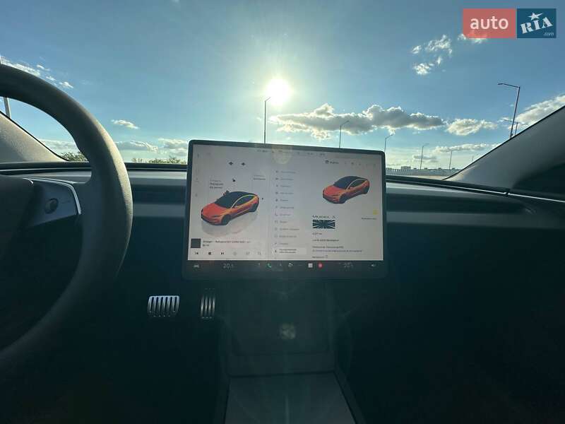 Седан Tesla Model 3 2024 в Запоріжжі