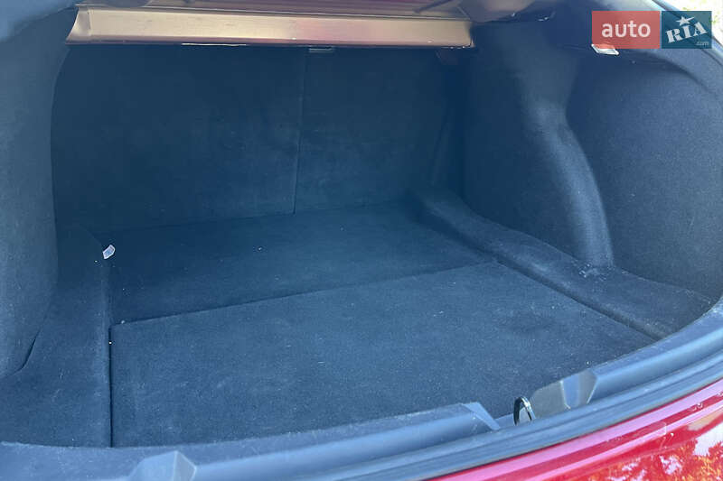 Седан Tesla Model 3 2019 в Коломиї