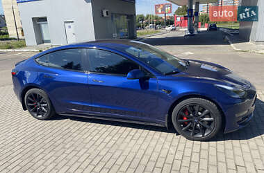 Седан Tesla Model 3 2018 в Ровно
