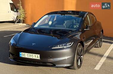 Седан Tesla Model 3 2024 в Одессе