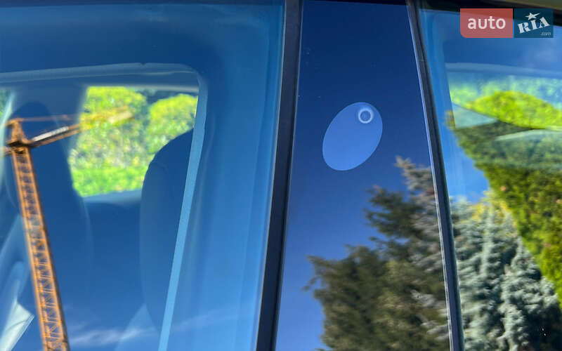Седан Tesla Model 3 2022 в Львове