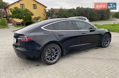 Седан Tesla Model 3 2019 в 