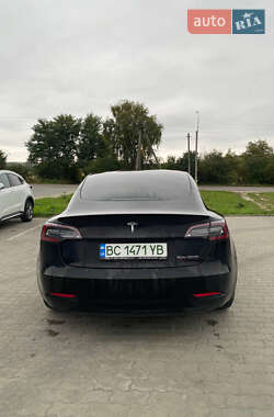 Седан Tesla Model 3 2019 в 
