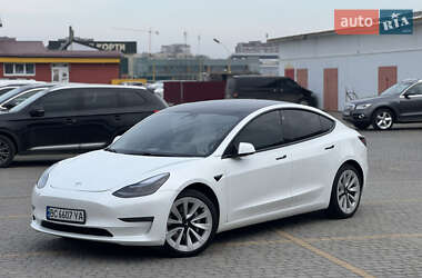 Седан Tesla Model 3 2021 в Львове