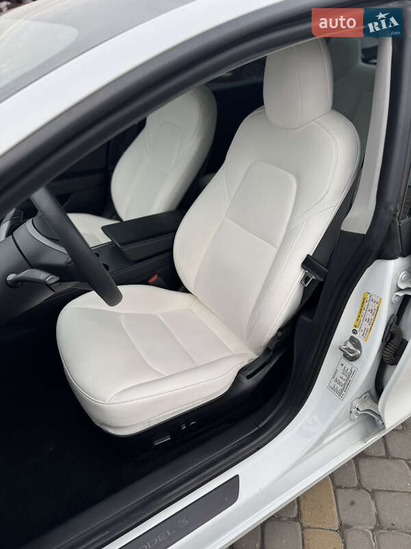 Седан Tesla Model 3 2021 в Львове фото 13 Седан Tesla Model 3 2021 в Львове