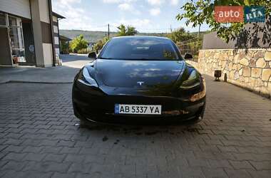 Седан Tesla Model 3 2019 в 