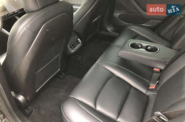 Седан Tesla Model 3 2020 в 