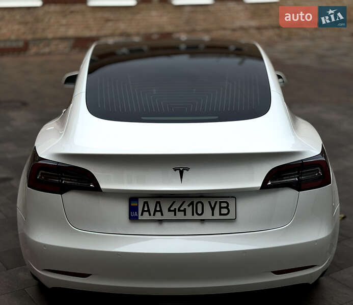 Седан Tesla Model 3 2020 в Белой Церкви