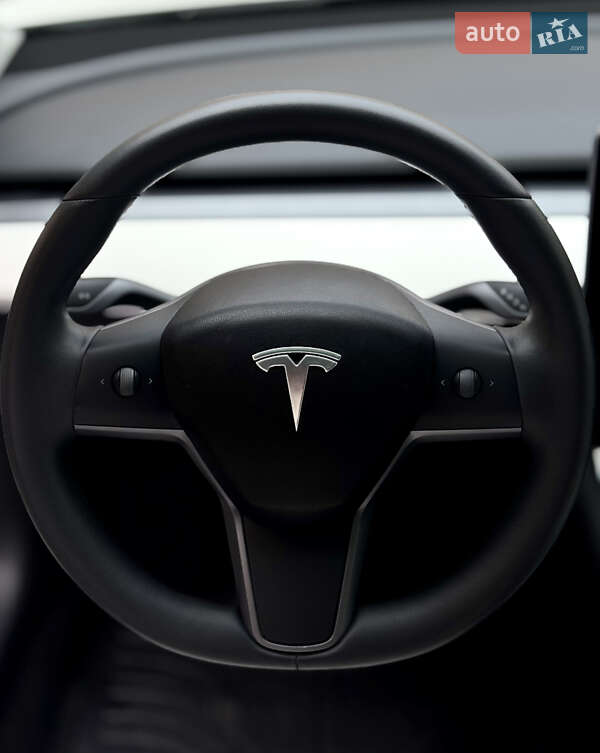Седан Tesla Model 3 2020 в Белой Церкви