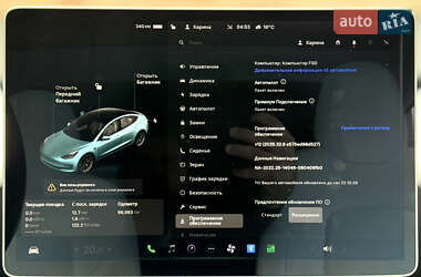 Седан Tesla Model 3 2020 в 