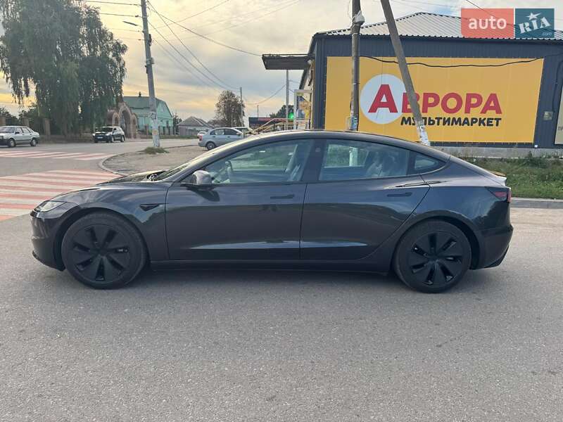 Седан Tesla Model 3 2024 в Новомосковську