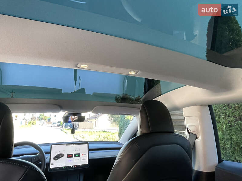 Седан Tesla Model 3 2021 в Хмельницькому