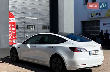 Седан Tesla Model 3 2020 в 